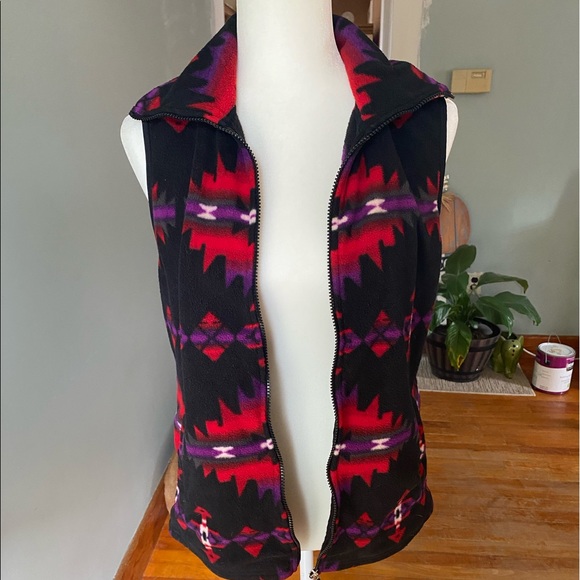Chaps Aztec Patterned Vest - Picture 9 of 10